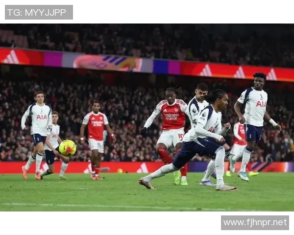 1夜5大转会-奥卡福登陆英超维加将加盟黄潜枪手截胡热刺签约埃泽_16716